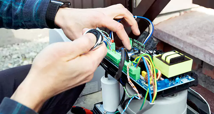 Automatic Driveway Gate Repair in Bayshore Gardens, FL