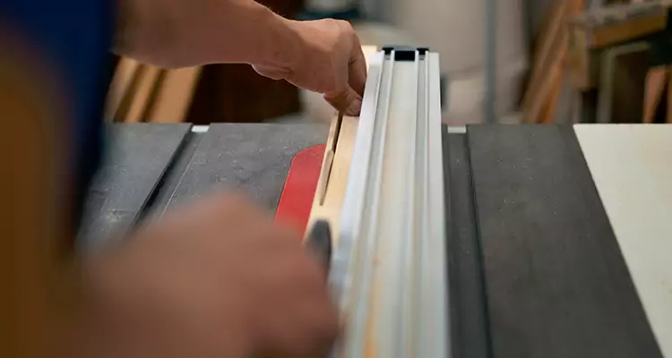 Bifold Door Seal Repair in Bayshore Gardens, FL