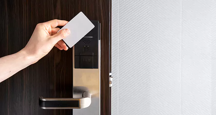 Why Choose Us for Hotel Keycard Lock Repair in Bayshore Gardens, FL?