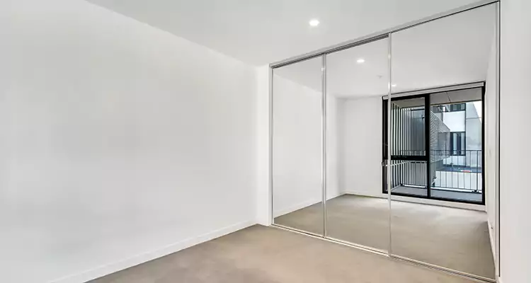 Why Homeowners Choose Us for Sliding Mirror Door Replacement in Bayshore Gardens, FL