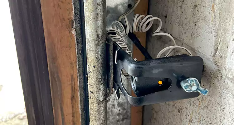 Fix Broken Garage Door Sensor in Bayshore Gardens, FL