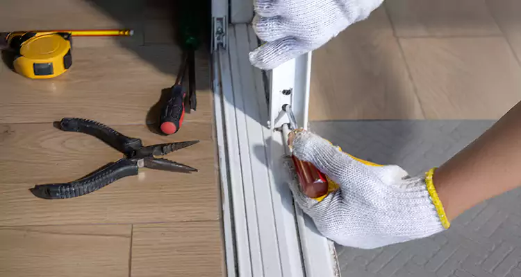 Closet Sliding Door Track Repair in Bayshore Gardens, FL