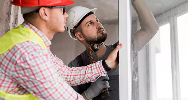 Sliding Patio Door Sticking? Expert Repair in Bayshore Gardens, FL.